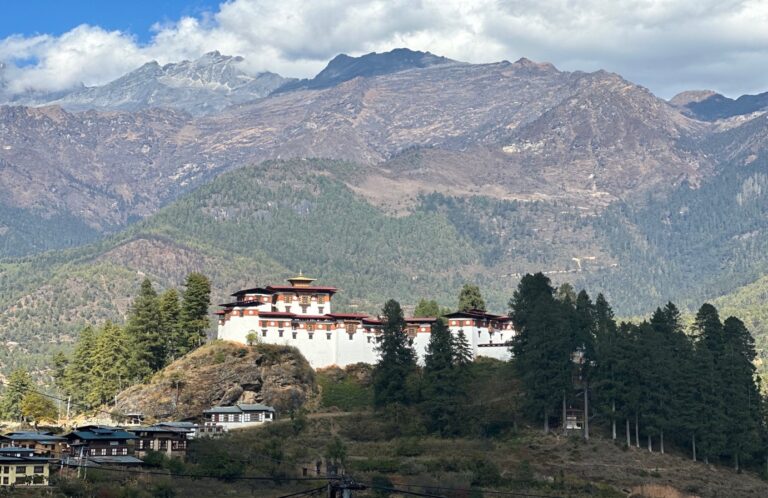 bhutan-tours:-a-journey-into-the-last-himalayan-kingdom