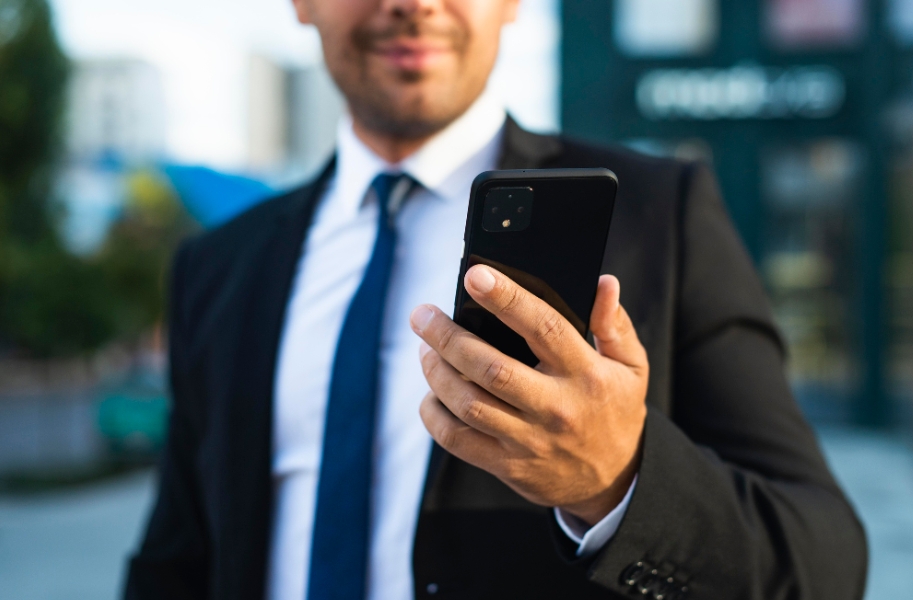 the-backbone-of-trust:-how-an-sms-services-provider-secures-critical-communications